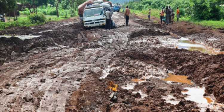 Kanungu Residents Protest Poor State of Kanyantorogo–Buhoma–Bwindi Tourism Road