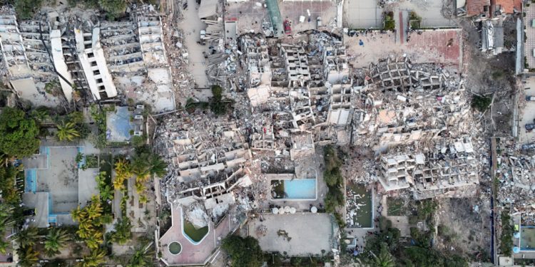 Venezuela Earthquake Death Toll Passes 1,700 as Rescuers Search for Survivors